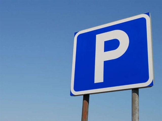 К 1 сентября инвалидам будет отдано не менее 10% парковок в крупных городах МО