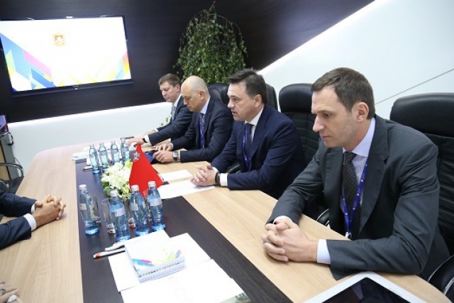 Губернатор встретился с представителями ГК «Черкизово» на экономическом форуме в Санкт-Петербурге