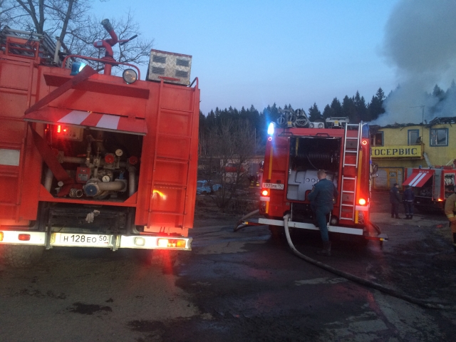 Два здания сгорело в результате пожара в Рузском округе