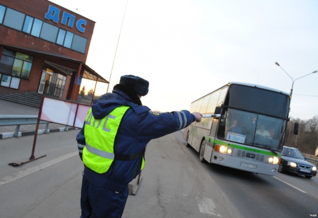Сотрудники Госавтоинспекции проверят водителей автобусов на соблюдение законодательства