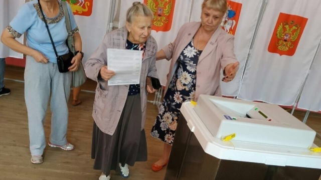 Старейшая жительница Рузского округа проголосовала на выборах губернатора