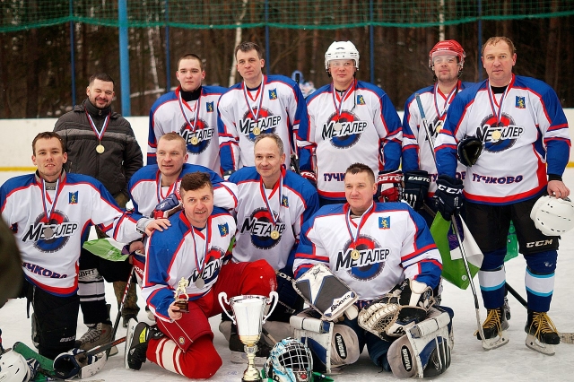 Пять команд участвуют в открытом первенстве Рузского городского округа по хоккею с шайбой