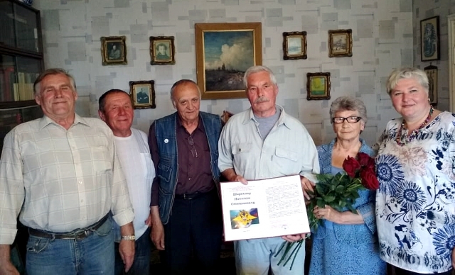 Ветерана ОВД поздравили с юбилеем в Рузском округе