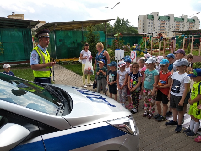 Рузские автоинспекторы напомнили детям правила безопасности