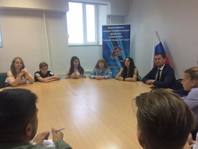 Первый заместитель главы Рузского округа Андрей Блощинский встретился с молодежным активом