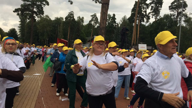 Рузские пенсионеры приняли участие в танцевальном флешмобе