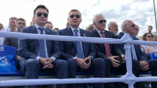 Андрей Воробьев посетил главный парад Военно-Морского Флота в Санкт-Петербурге