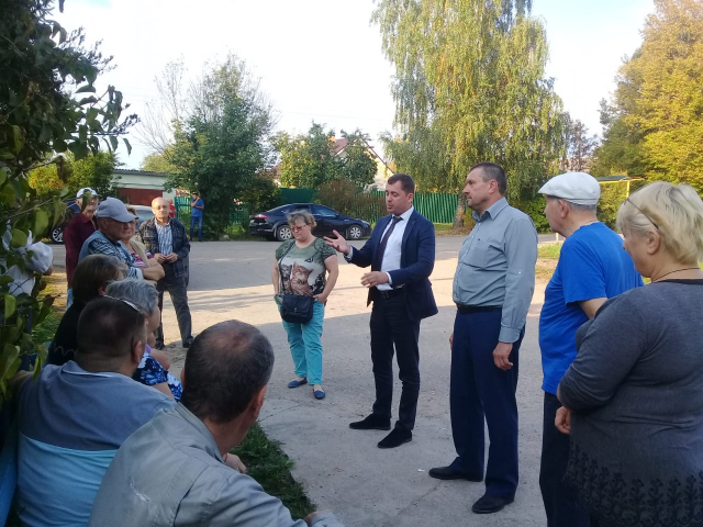 Тучковцы поблагодарили Татьяну Витушеву за благоустройство поселка