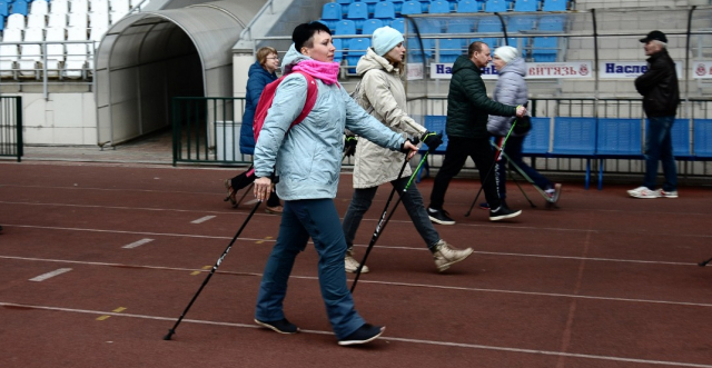 Рузских пенсионеров приглашают на скандинавскую ходьбу