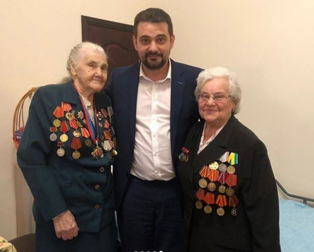 Николай Пархоменко навестил в пансионате ветерана из Рузского округа