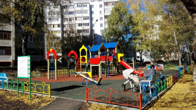 В Московской области установлено 99 детских площадок с начала года