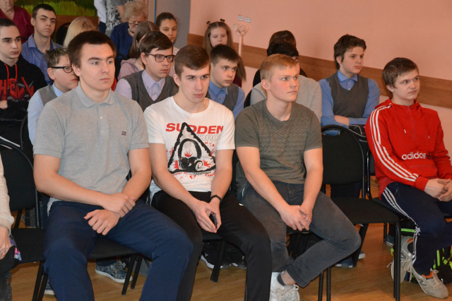 Сотрудники группы наркоконтроля ОМВД провели лекцию для школьников Сытьковской школы