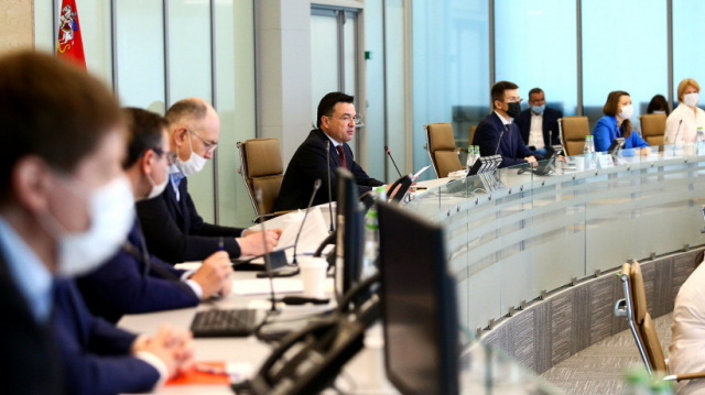 Губернатор провел видеоселекторное совещание с главами городских округов Подмосковья