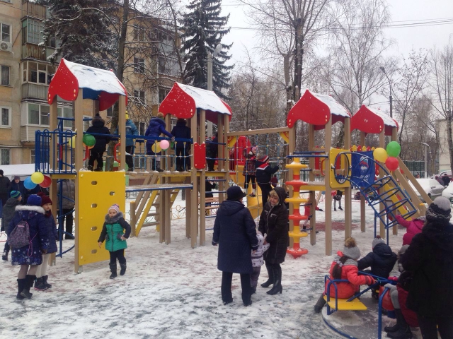 В Московской области установлена еще одна детская площадка