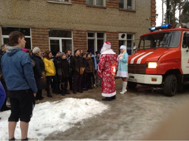Пожарно – спасательные подразделения Московской области будут работать в усиленном режиме в новогодние праздники
