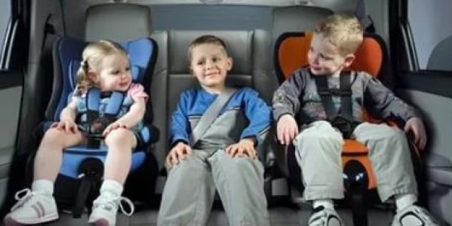 Госавтоинспекция призывает водителей соблюдать правила безопасности при перевозке детей