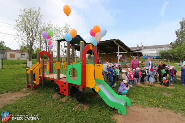 Три детские площадки установят в Рузском округе по программе Губернатора