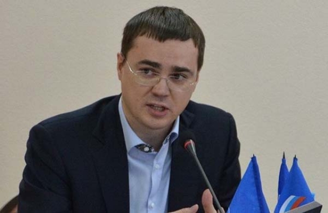 Максим Тарханов проведет «Прямую линию» с жителями в соцсетях