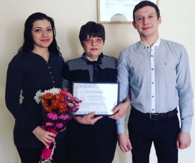 Вынужденному переселенцу из Узбекистана вручили сертификат на приобретение жилья в Рузском районе