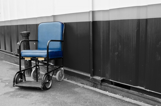 Жителю Рузского округа помогли в приобретении инвалидной коляски за счет средств спецфонда