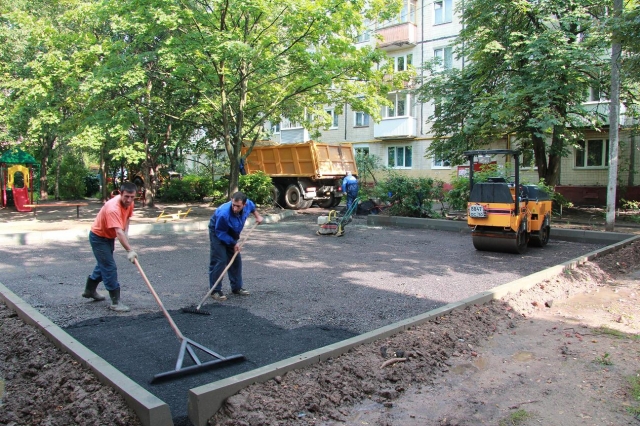 В Правительстве Московской области обсудили реализацию годовой программы по комплексному благоустройству дворовых территорий