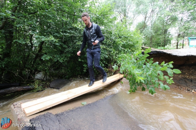 В Рузском округе деревня осталась отрезанной от внешнего мира из-за разрушения моста