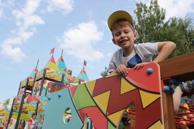 82 новых детских площадки по Губернаторской программе уже построено в Московской области с начала 2017 года  