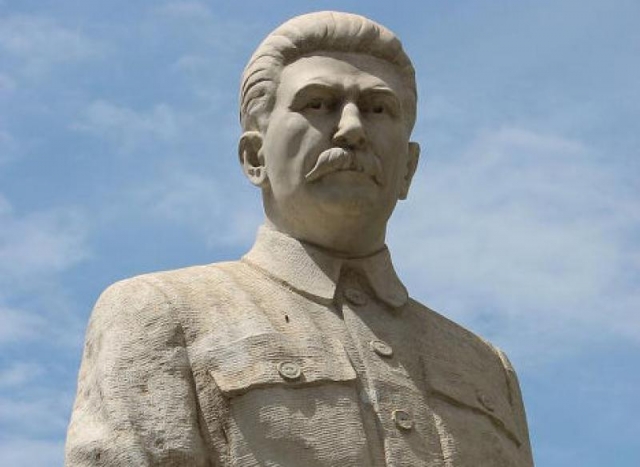 Памятный камень на месте памятника Сталину предлагают установить в Рузе