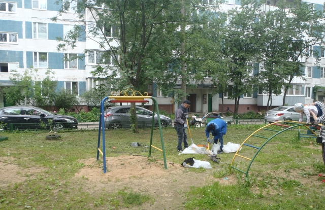 В Долгопрудном за год починили треть детских игровых площадок