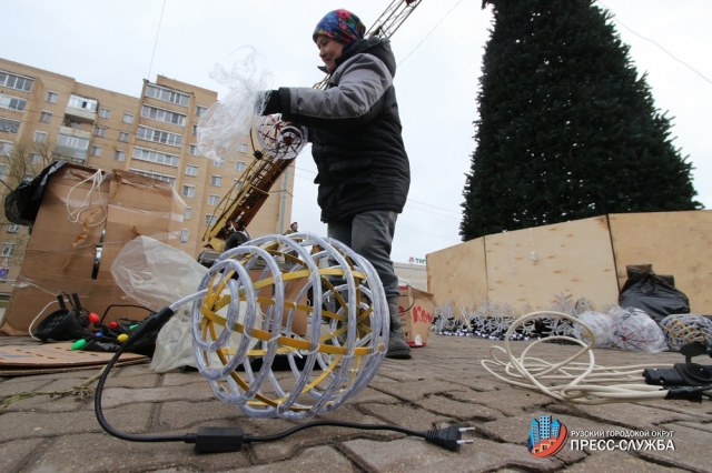 Порядка 18 новогодних елок установят в Рузском городском округе