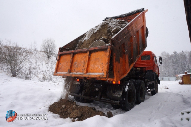 Пробную партию грунта с Метростроя завезли на закрытый полигон ТБО в Рузском городском округе