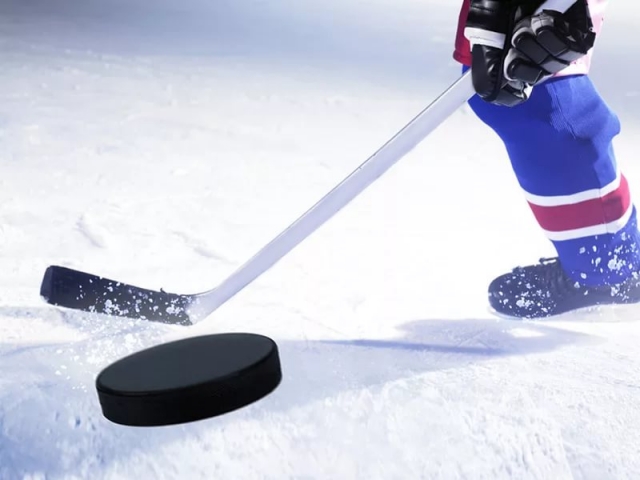 Двадцать хоккейных коробок зальют в Рузском городском округе