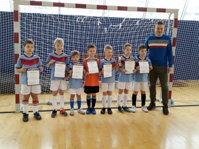Футболисты из Рузского округа заняли второе место на турнире в Можайске