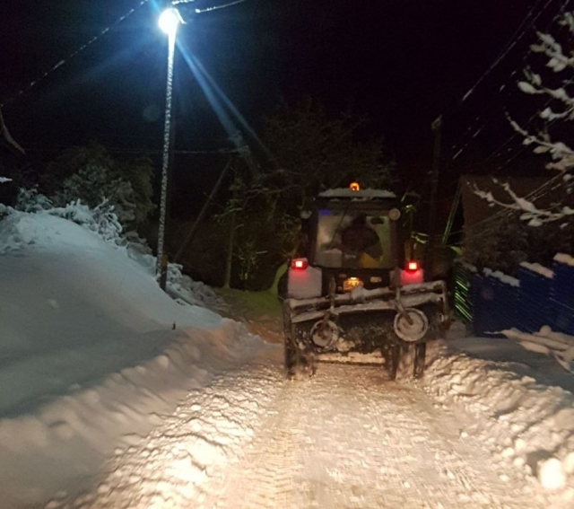 Всю ночь велись работы по расчистке снега в Рузском городском округе