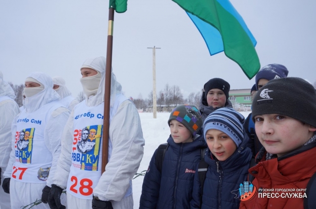 Максим Тарханов пожелал участникам лыжного перехода пройти свой маршрут до конца