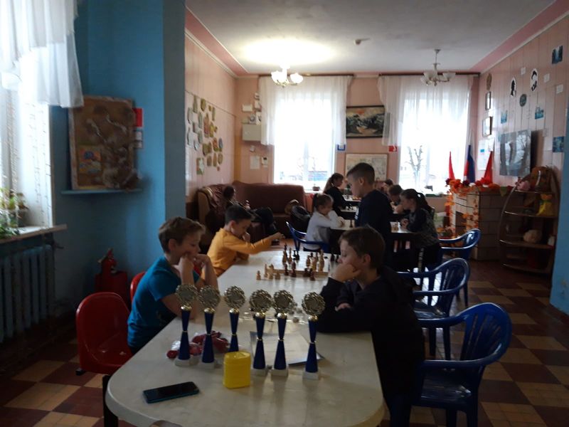 Юные дороховчане играли в шахматы