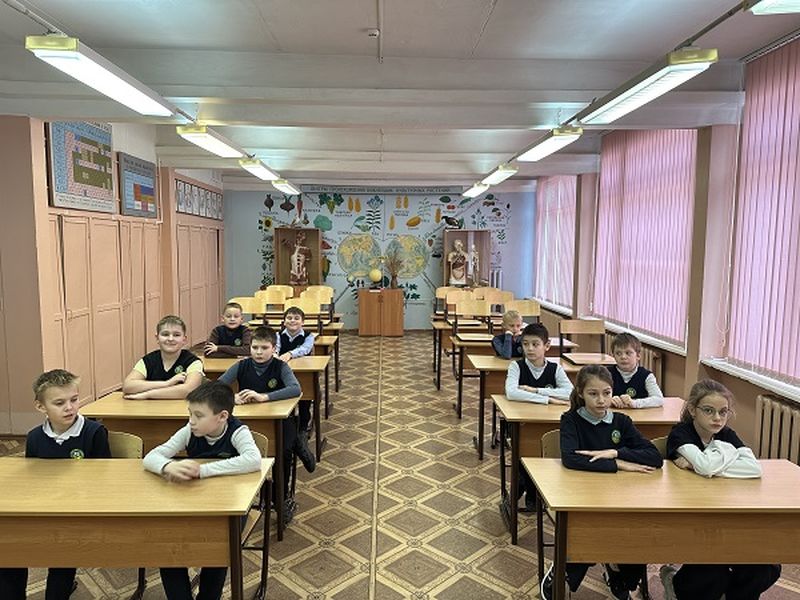 В Нововолковской школе – о правах и обязанностях граждан России