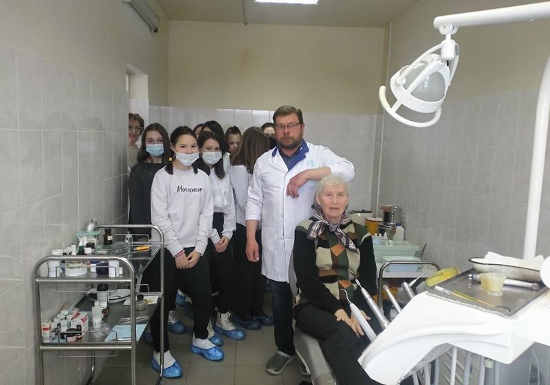 Колюбакинские школьники встретились с ветеранами труда