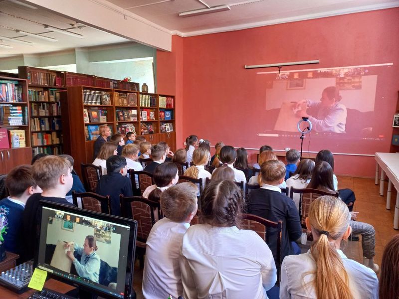 Рузские школьники – на онлайн-встрече с писательницей