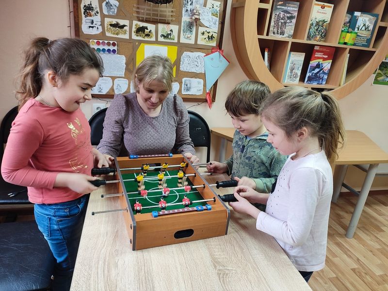 В Тучковской библиотеке можно даже поиграть в футбол