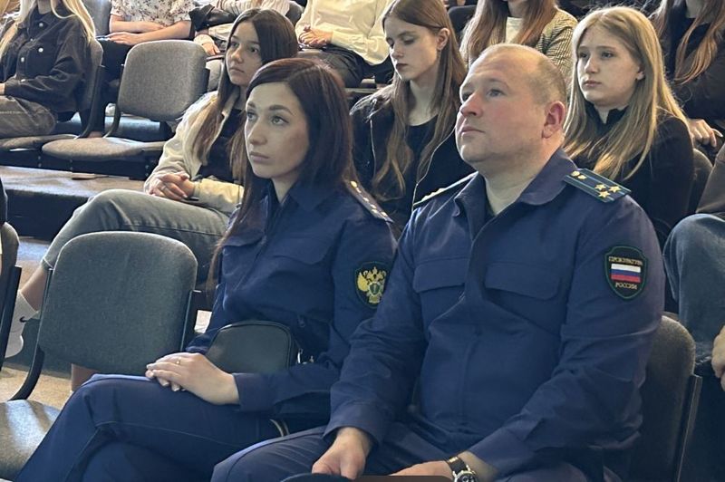 Рузский городской прокурор ответил на вопросы тучковских студентов