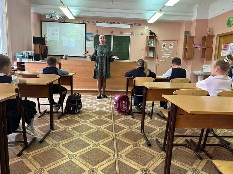  Нововолковские школьники узнали о своих сверстниках-партизанах