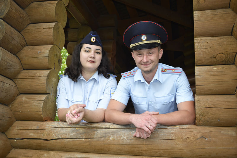 Рузские полицейские поздравляют земляков с Днем семьи, любви и верности