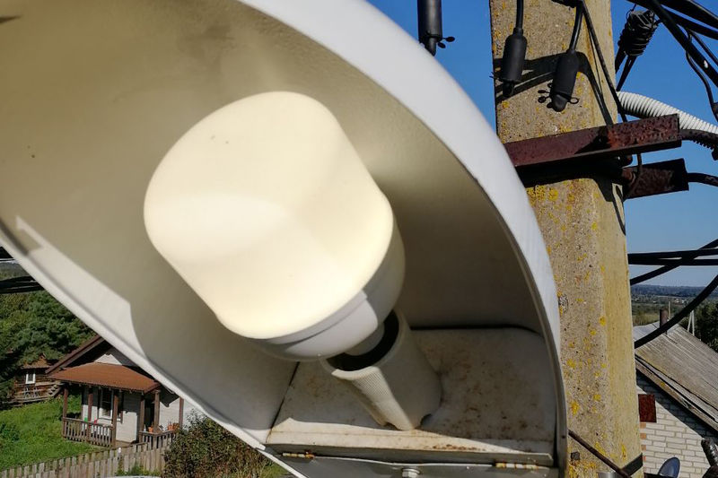  В Рузском округе меняют лампы в светильниках