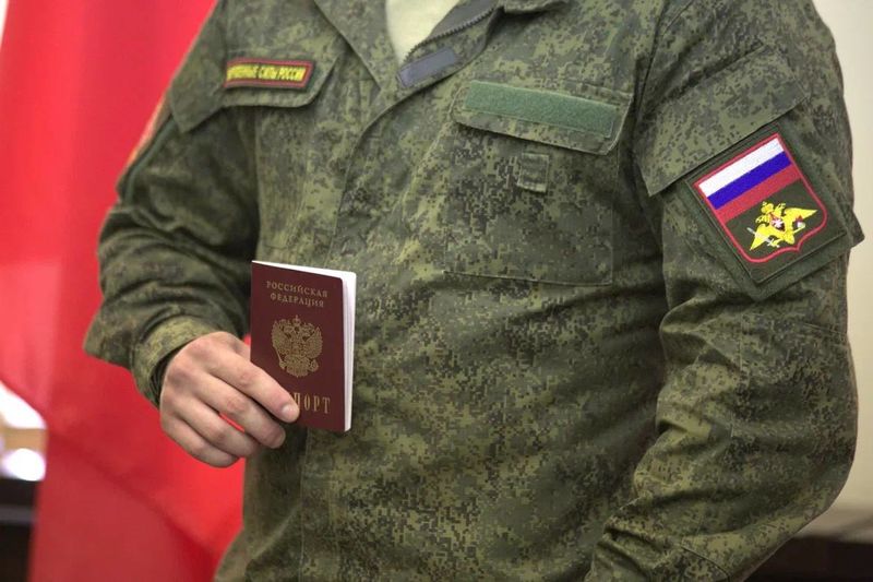 Участники СВО из других стран получают российское гражданство в Подмосковье