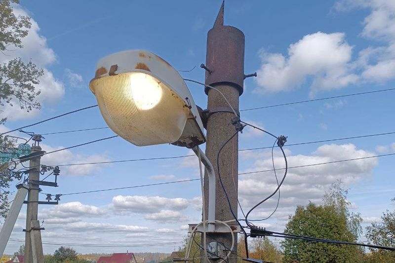 В Рузском округе ремонтируют светильнки