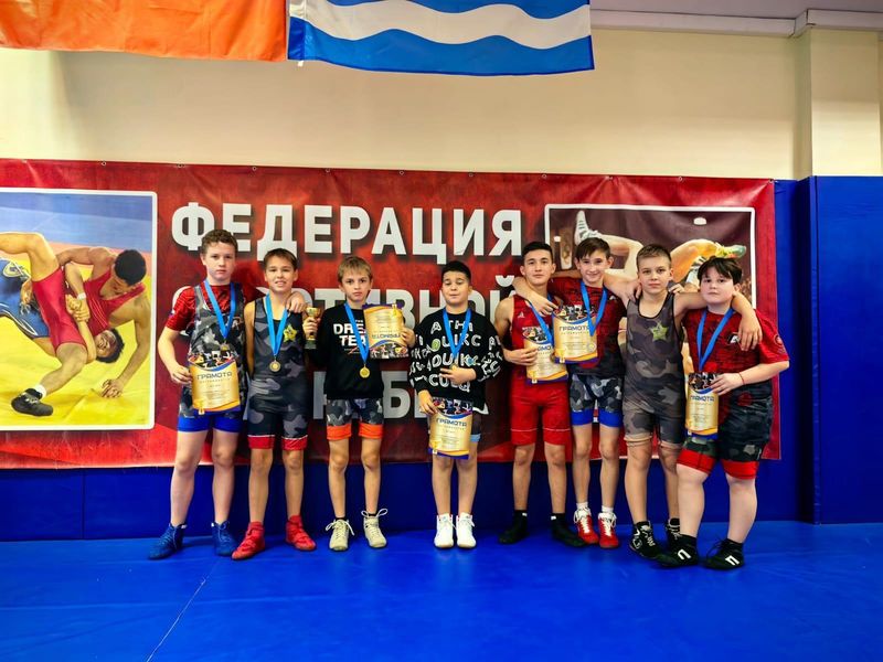 Рузские борцы завоевали медали в Истре