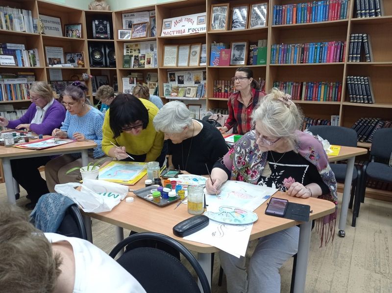 В Тучковской библиотеке рисовали фламинго