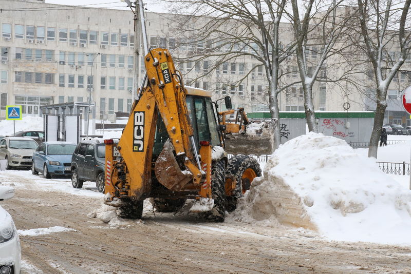 В Рузском округе ликвидируют последствия сильного снегопада