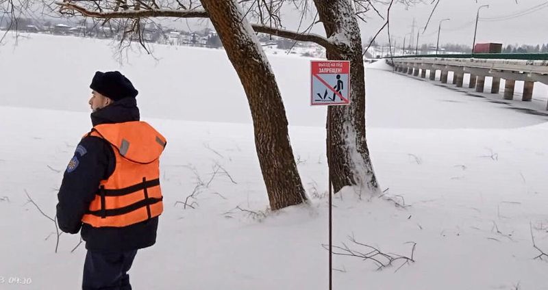 Работники ГКУ МО «Мособлпожспас» провели патрулирование на Озернинском водохранилище в Рузском округе